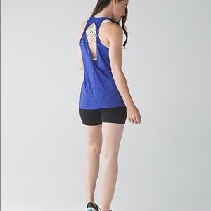 Lululemon Trapeze Twist Tank - Size 6
